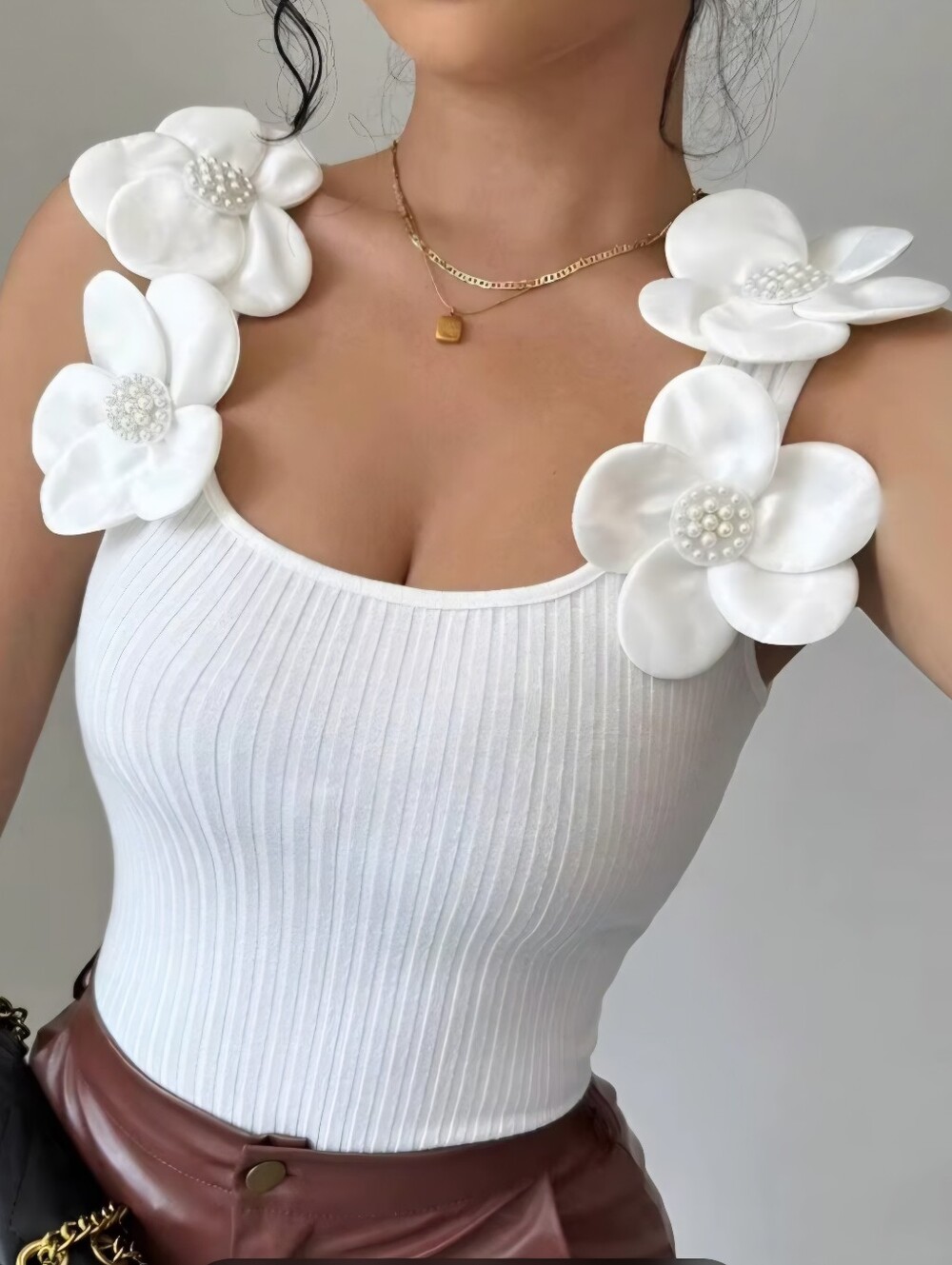 White Ribbed Floral Appliqué Pearl Beaded Sleeveless Top Size Small NWOT